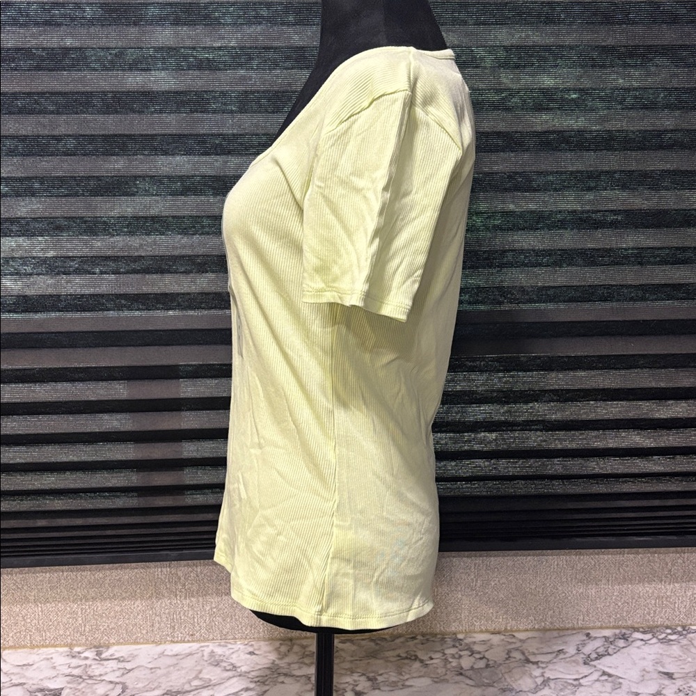 dip women’s bright green square neck ribbed short sleeve tee SZ Medium NWT - Picture 2 of 6